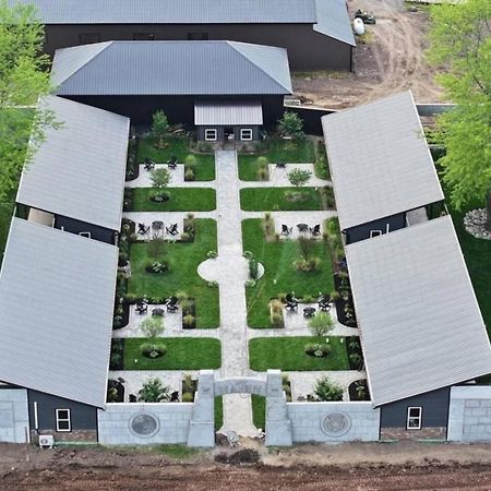 Big Cat Bungalows At The Haven - Lion 2 Canastota Zewnętrze zdjęcie